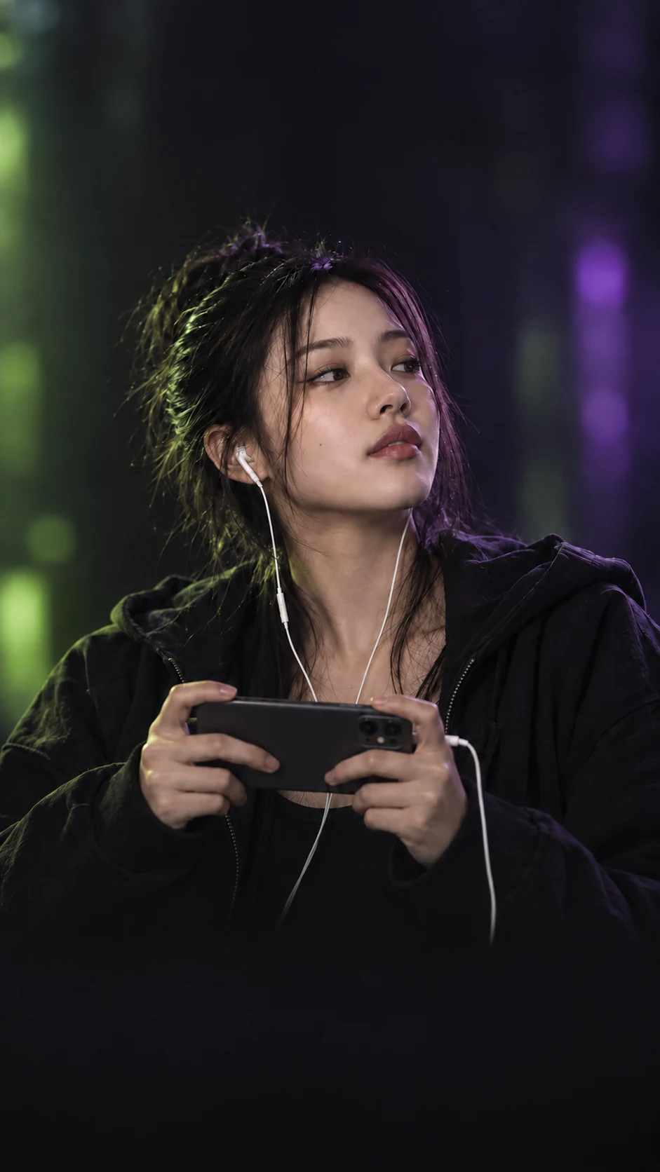 유선 이어폰을 끼고 리듬게임을 즐기는 비트웨이브 콘셉트 이미지